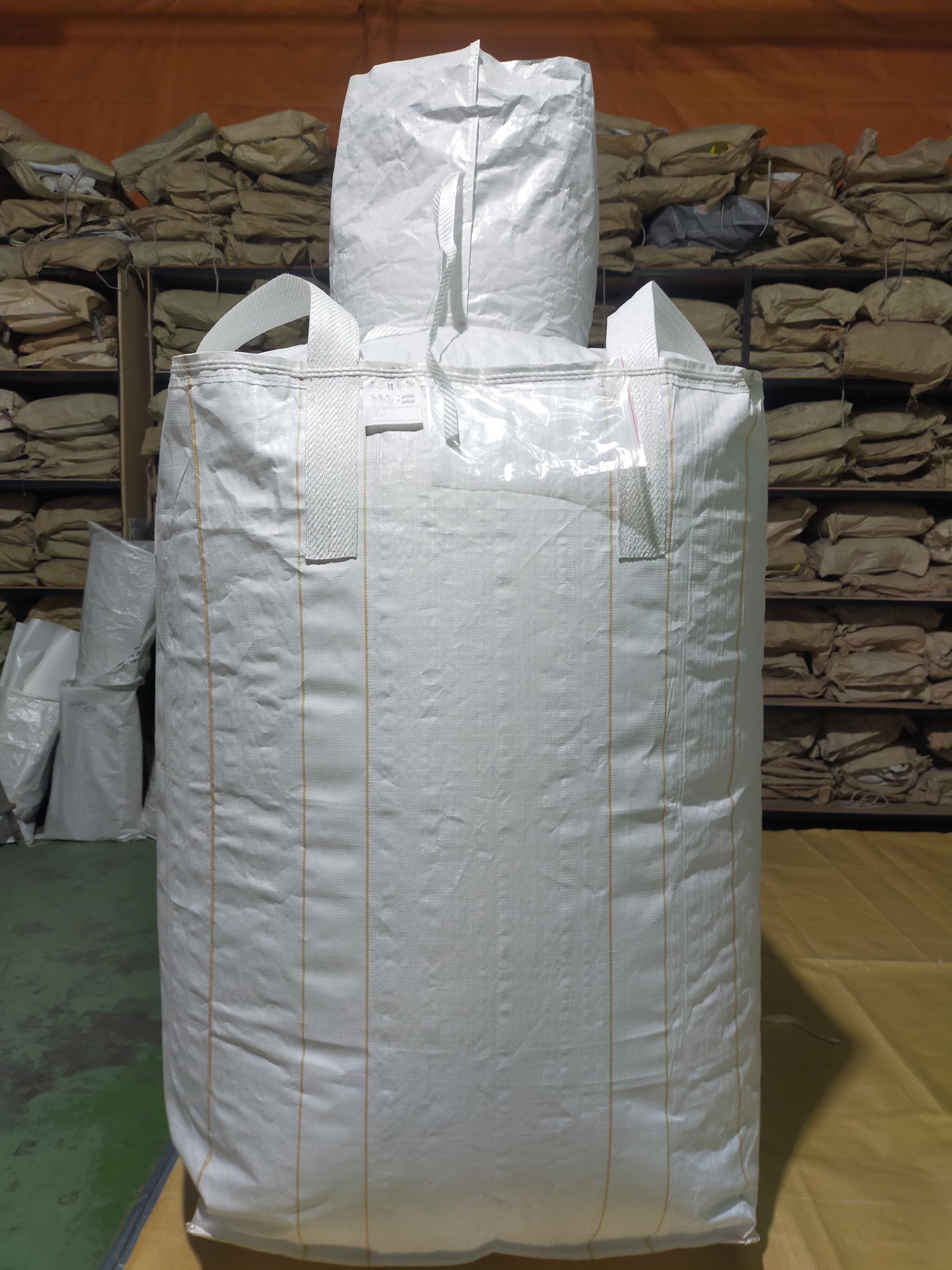 Jumbo bag standart industri, top & bottom spout